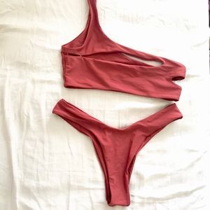 One shouldered Cut Out Cheeky Bikini in Red Small